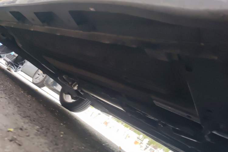 Used Infiniti ESQ 2014 1.6L Spontaneous Edition Chassis Front Right