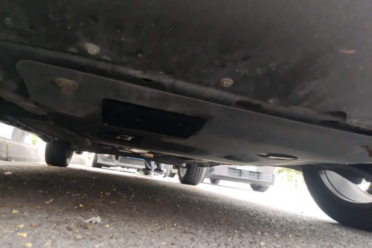 Used Infiniti ESQ 2014 1.6L Spontaneous Edition Chassis Front