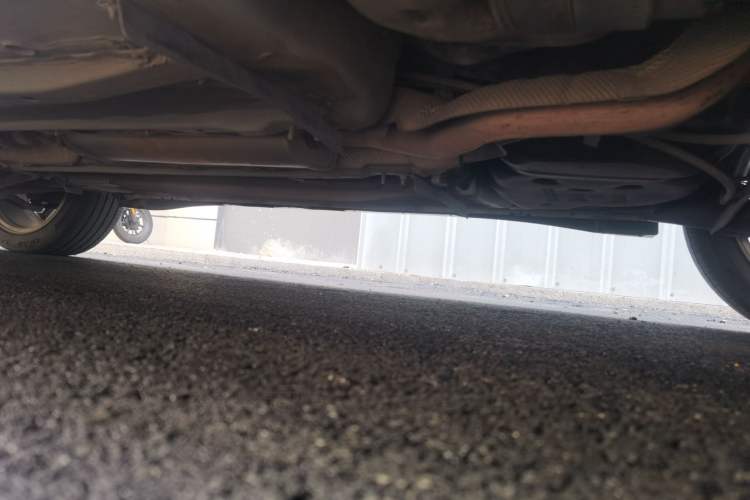 Used Infiniti ESQ 2014 1.6L Spontaneous Edition Chassis Rear Left