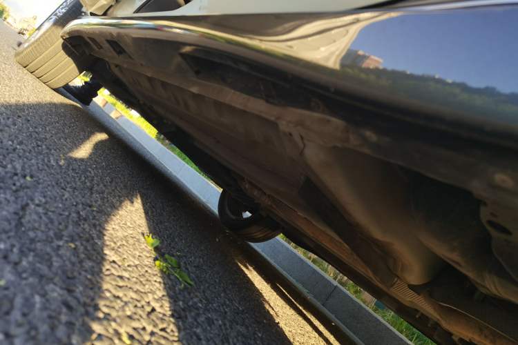 Used Infiniti ESQ 2014 1.6L Spontaneous Edition Chassis Rear Left
