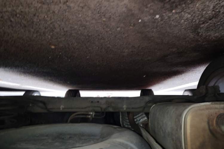 Used Infiniti ESQ 2014 1.6L Spontaneous Edition Chassis Rear