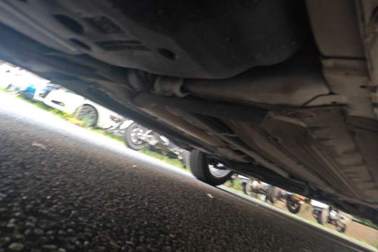 Used Infiniti ESQ 2014 1.6L Spontaneous Edition Chassis Rear Right