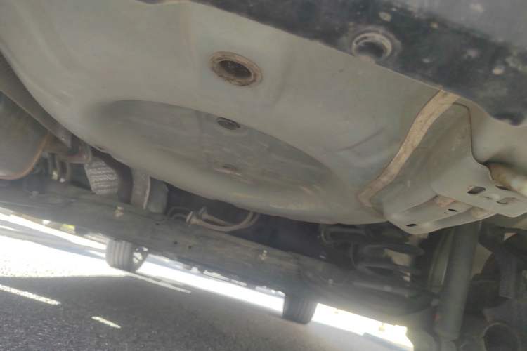 Used Infiniti ESQ 2014 1.6L Spontaneous Edition Chassis Rear