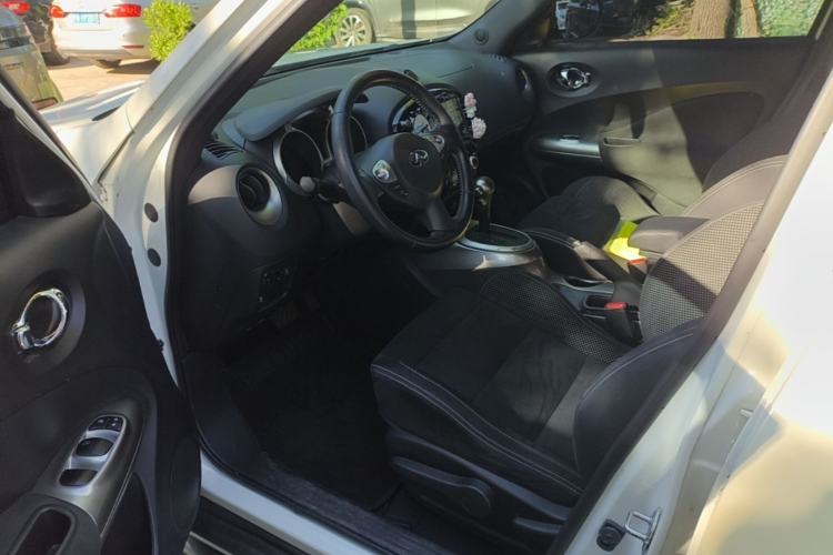 Used Infiniti ESQ 2014 1.6L Spontaneous Edition Driver Seat