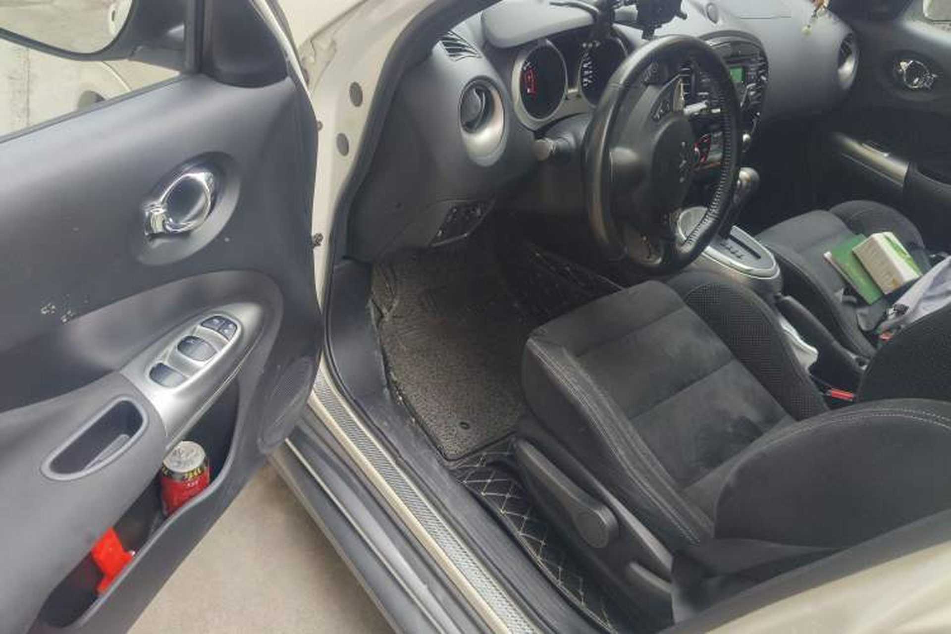 Used Infiniti ESQ 2014 1.6L Spontaneous Edition Driver Seat