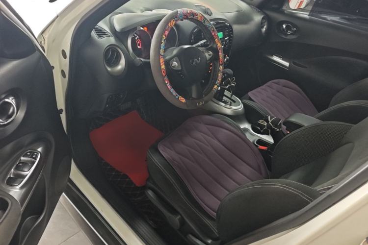 Used Infiniti ESQ 2014 1.6L Spontaneous Edition Driver Seat