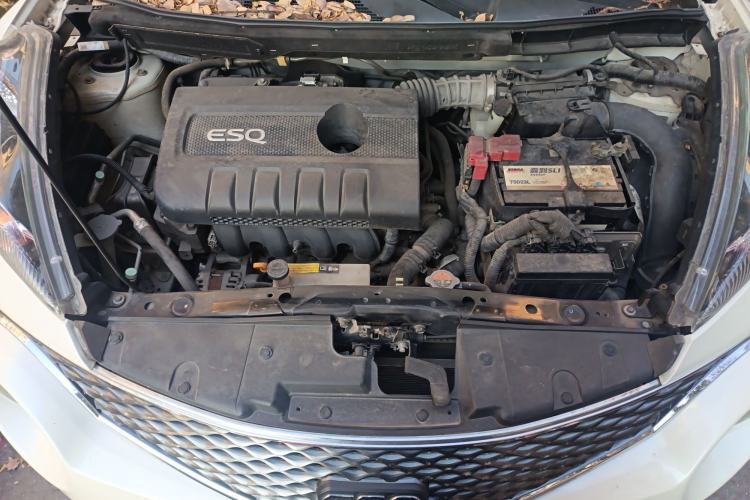 Used Infiniti ESQ 2014 1.6L Spontaneous Edition Engine Bay
