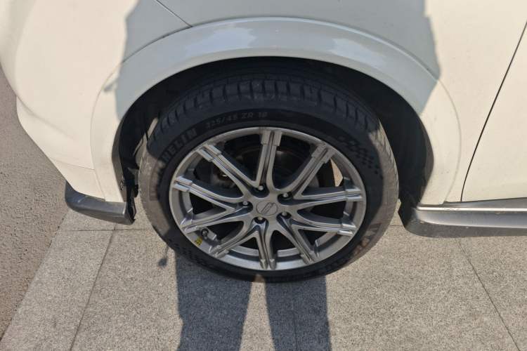 Used Infiniti ESQ 2014 1.6L Luxury Edition Exterior 1
