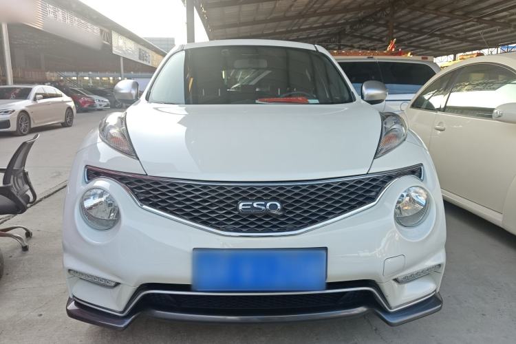 Used Infiniti ESQ 2014 1.6L Spontaneous Edition Exterior 1