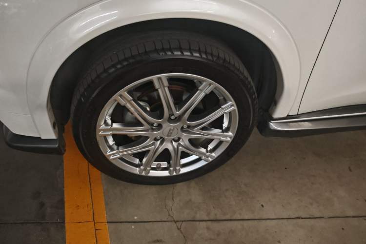 Used Infiniti ESQ 2014 1.6L Spontaneous Edition Exterior 1