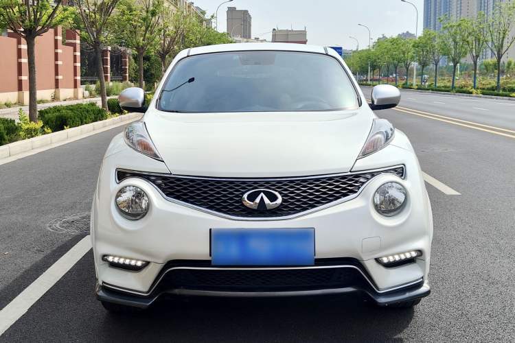 Used Infiniti ESQ 2014 1.6L Spontaneous Edition Exterior 1