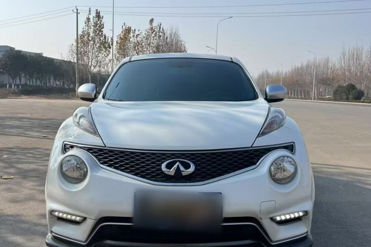 Used Infiniti ESQ 2014 1.6L Spontaneous Edition Exterior 1