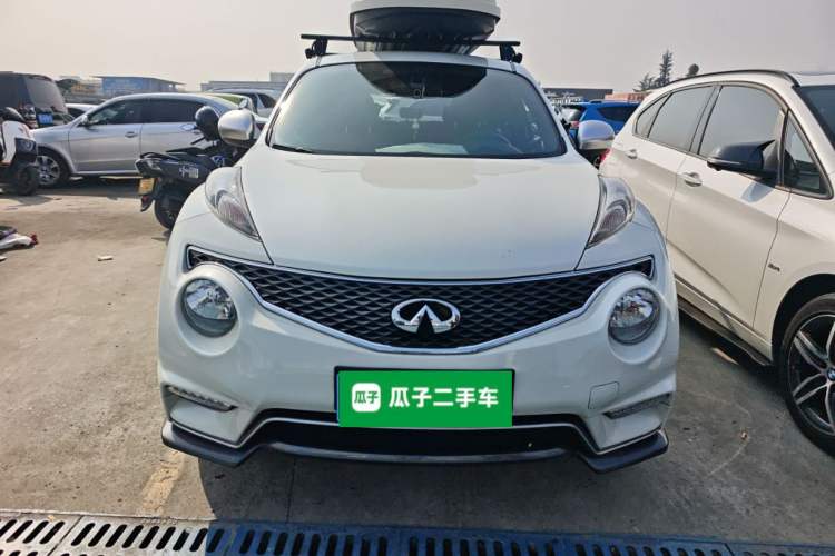 Used Infiniti ESQ 2014 1.6L Spontaneous Edition Exterior 1
