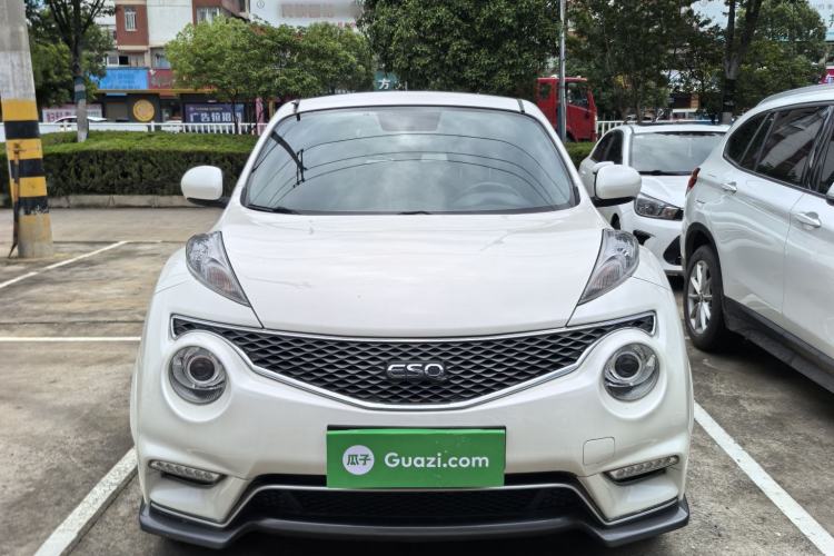 Used Infiniti ESQ 2014 1.6L Spontaneous Edition Exterior 1