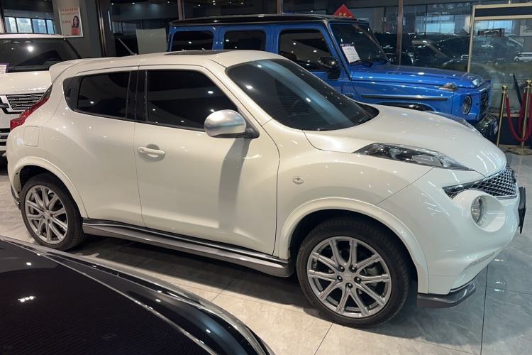 Used Infiniti ESQ 2014 1.6L Spontaneous Edition Exterior 2