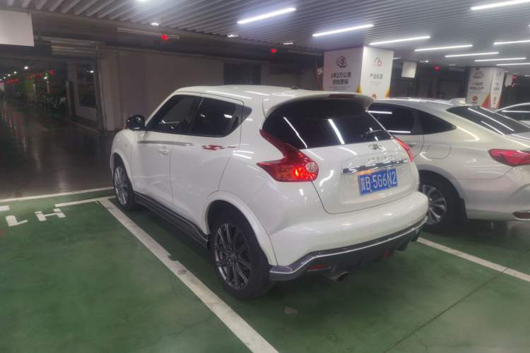 Used Infiniti ESQ 2014 1.6L Spontaneous Edition Exterior 2