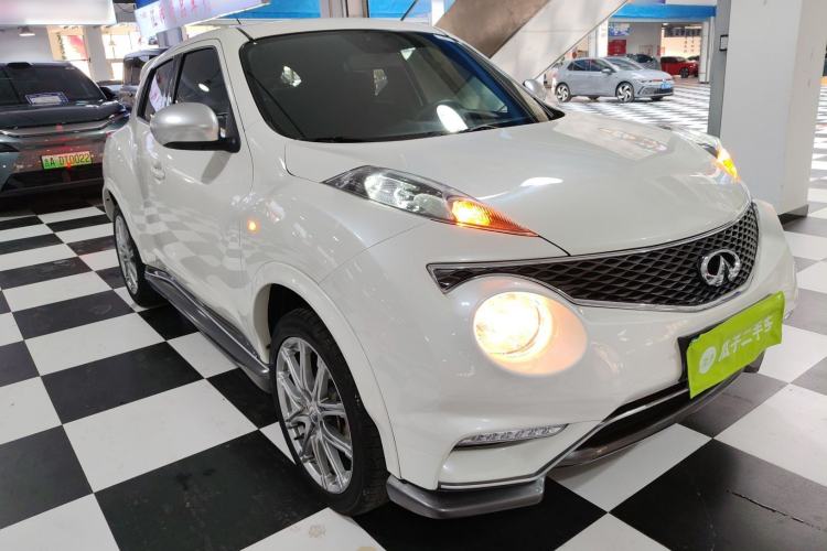Used Infiniti ESQ 2014 1.6L Spontaneous Edition Exterior 2