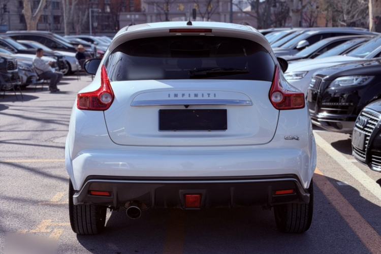 Used Infiniti ESQ 2014 1.6L Spontaneous Edition Exterior 2