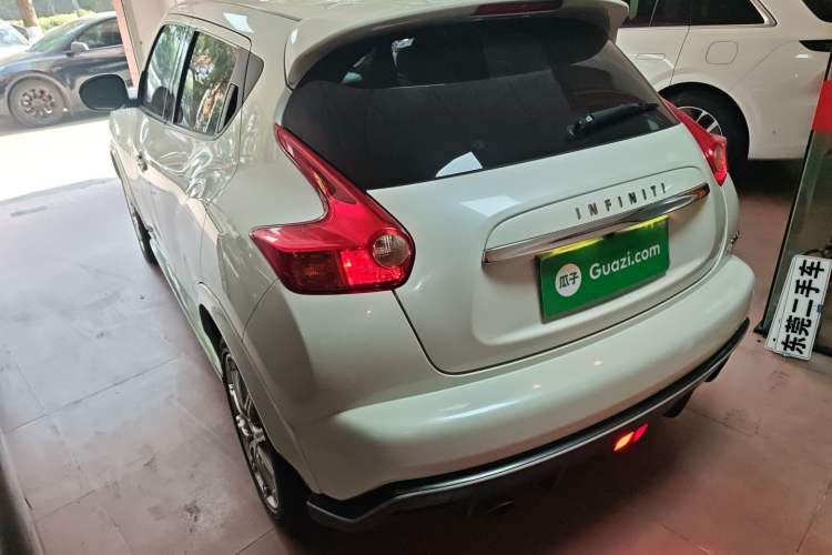 Used Infiniti ESQ 2014 1.6L Spontaneous Edition Exterior 3