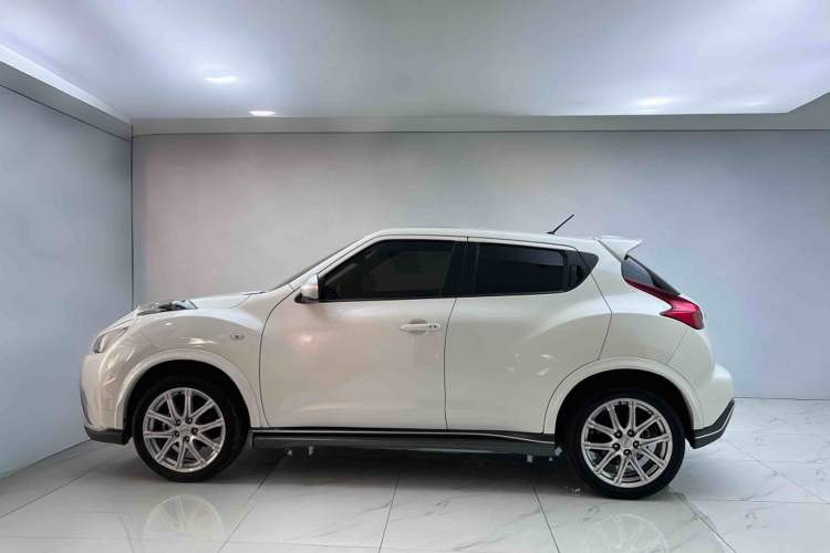 Used Infiniti ESQ 2014 1.6L Spontaneous Edition Exterior 3