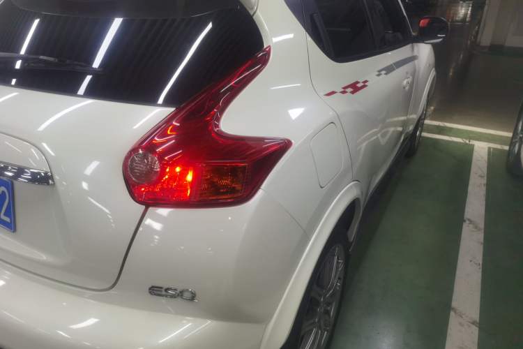Used Infiniti ESQ 2014 1.6L Spontaneous Edition Exterior 3