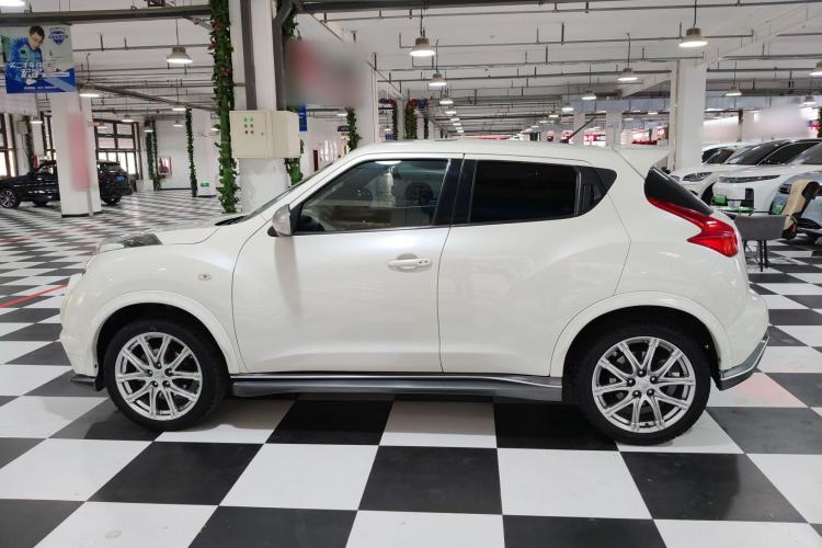 Used Infiniti ESQ 2014 1.6L Spontaneous Edition Exterior 3