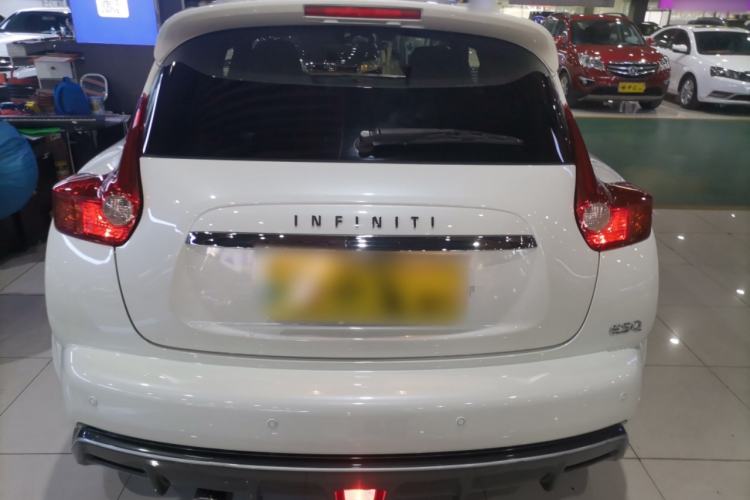 Used Infiniti ESQ 2014 1.6L Spontaneous Edition Exterior 4