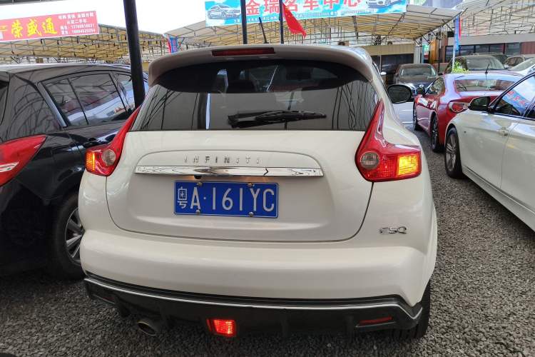Used Infiniti ESQ 2014 1.6L Spontaneous Edition Exterior 4