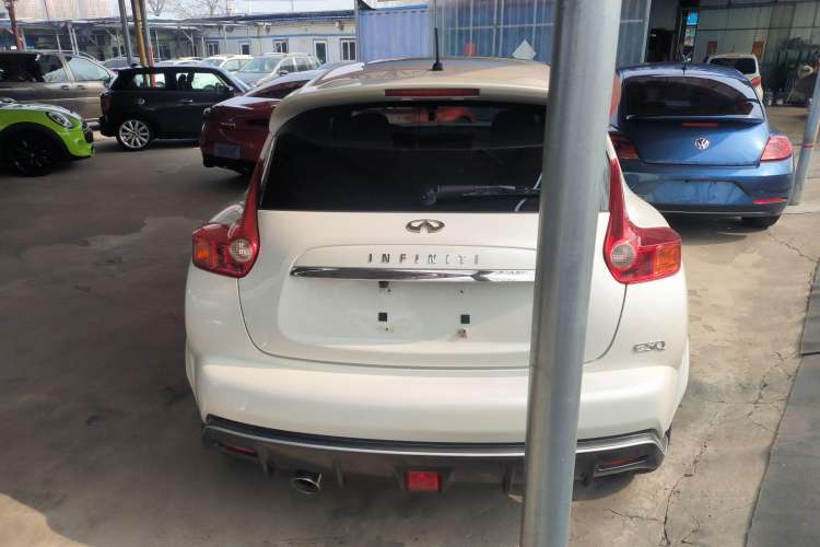 Used Infiniti ESQ 2014 1.6L Spontaneous Edition Exterior 4