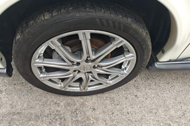 Used Infiniti ESQ 2014 1.6L Spontaneous Edition Exterior 4