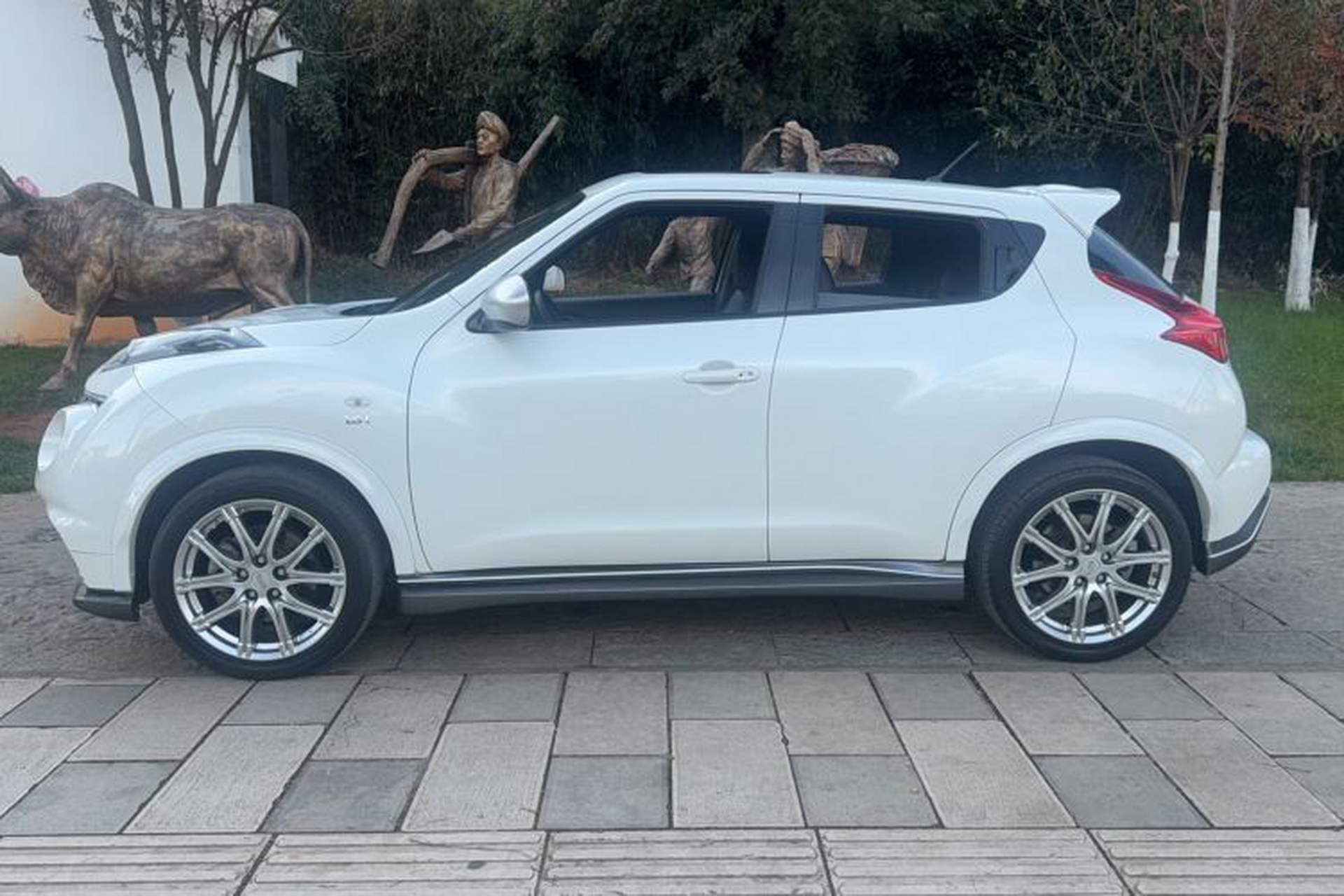 Used Infiniti ESQ 2014 1.6T Dynamic Edition Exterior 4