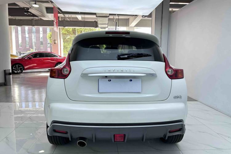 Used Infiniti ESQ 2014 1.6L Spontaneous Edition Exterior 5