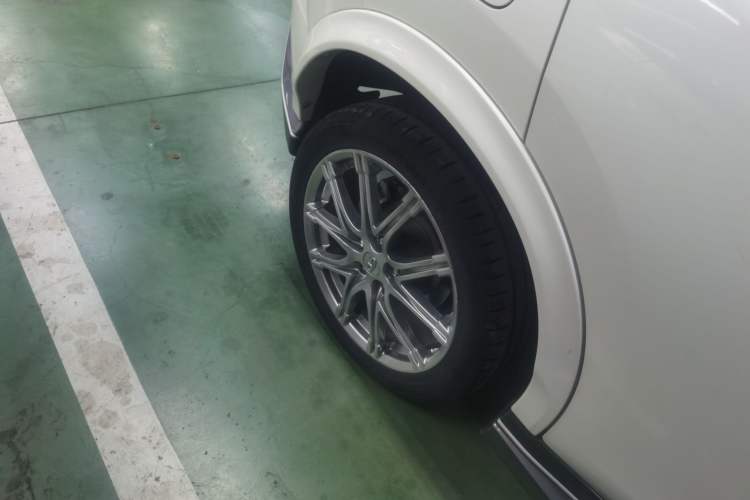 Used Infiniti ESQ 2014 1.6L Spontaneous Edition Exterior 5
