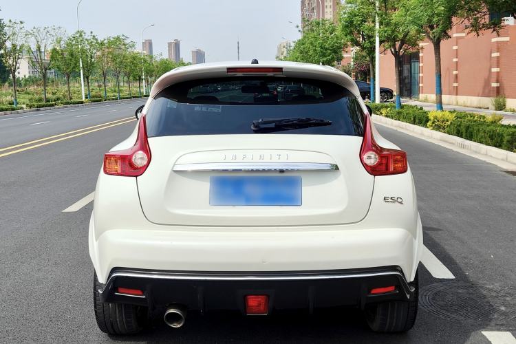 Used Infiniti ESQ 2014 1.6L Spontaneous Edition Exterior 5