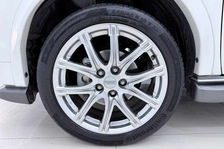 Used Infiniti ESQ 2014 1.6L Spontaneous Edition Exterior 5