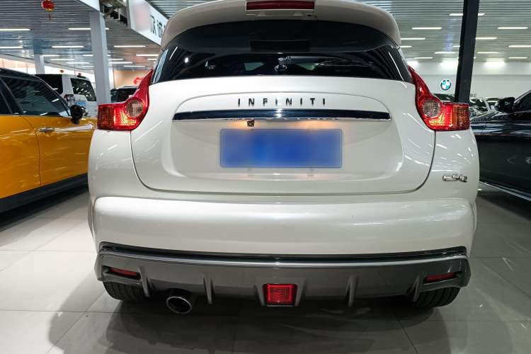 Used Infiniti ESQ 2014 1.6L Spontaneous Edition Exterior 5