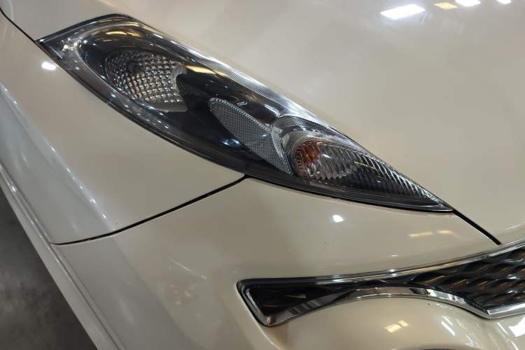 Used Infiniti ESQ 2014 1.6L Spontaneous Edition Exterior 6