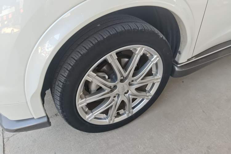 Used Infiniti ESQ 2014 1.6L Spontaneous Edition Exterior 7