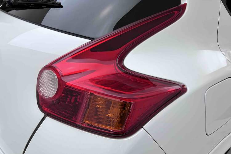 Used Infiniti ESQ 2014 1.6L Spontaneous Edition Exterior 7