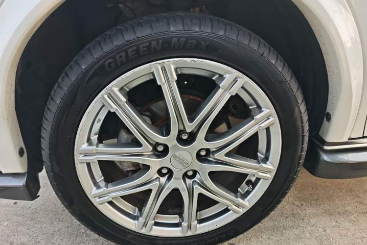 Used Infiniti ESQ 2014 1.6L Spontaneous Edition Exterior 7