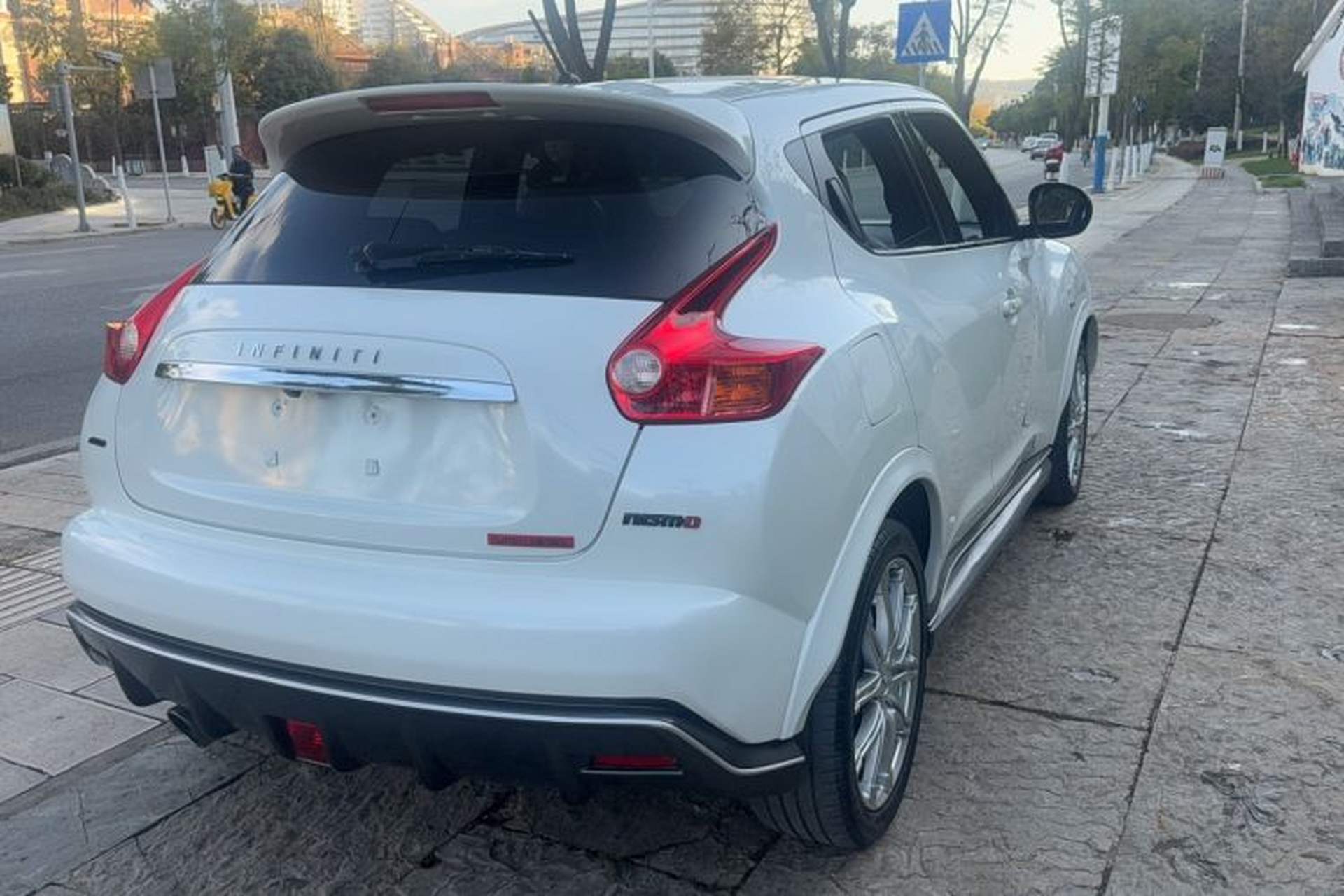 Used Infiniti ESQ 2014 1.6T Dynamic Edition Exterior 7
