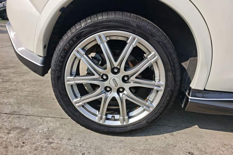 Used Infiniti ESQ 2014 1.6L Spontaneous Edition Exterior 8