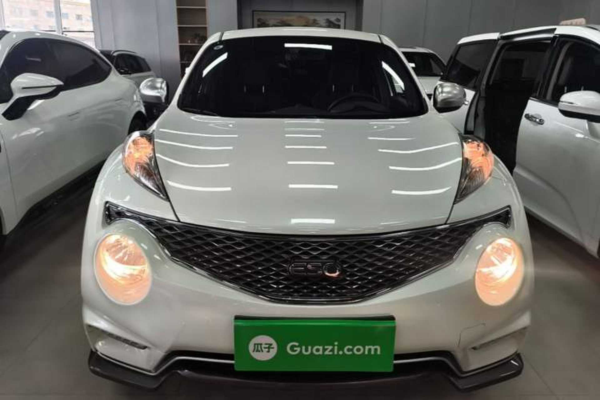 Used Infiniti ESQ 2014 1.6L Spontaneous Edition Front