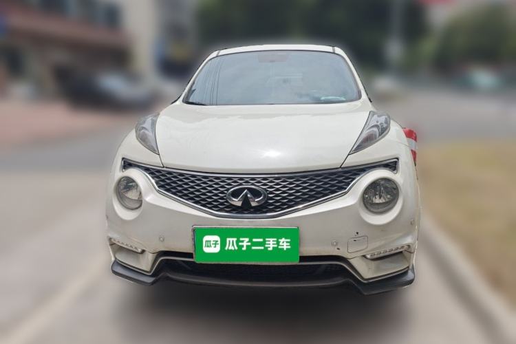 Used Infiniti ESQ 2014 1.6L Spontaneous Edition Front