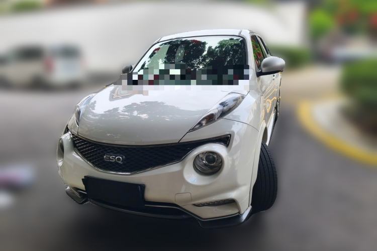 Used Infiniti ESQ 2014 1.6L Spontaneous Edition Front