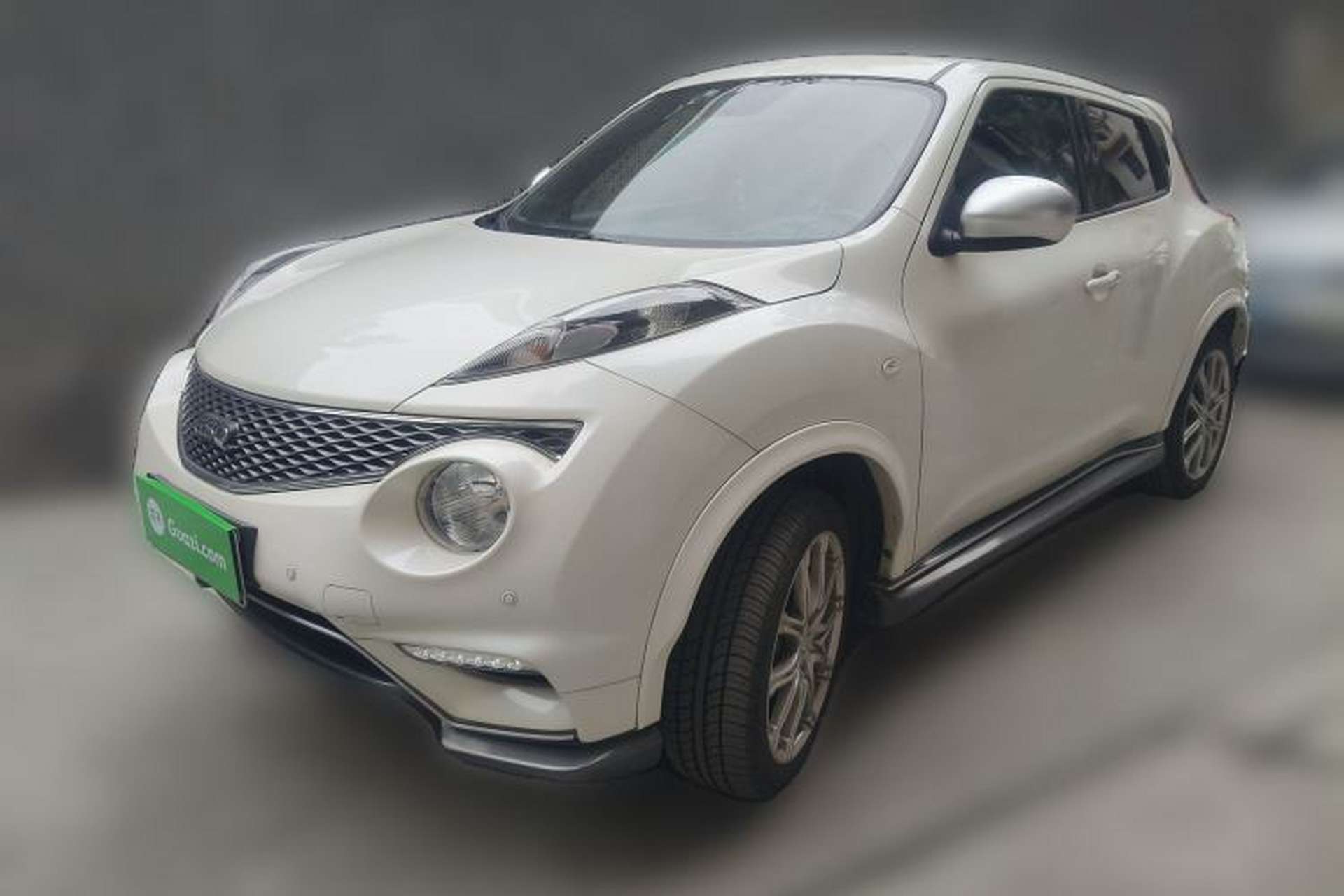 Used Infiniti ESQ 2014 1.6L Spontaneous Edition Front Left 45 Deg