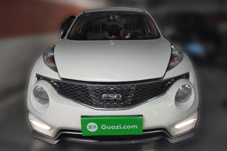 Used Infiniti ESQ 2014 1.6L Luxury Edition Front