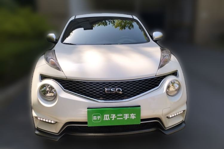 Used Infiniti ESQ 2014 1.6L Spontaneous Edition Front