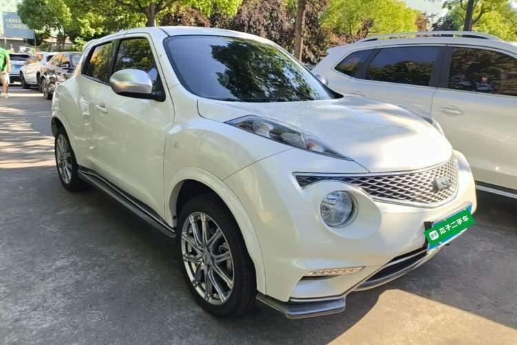 Used Infiniti ESQ 2014 1.6L Spontaneous Edition Front Right 45 Deg