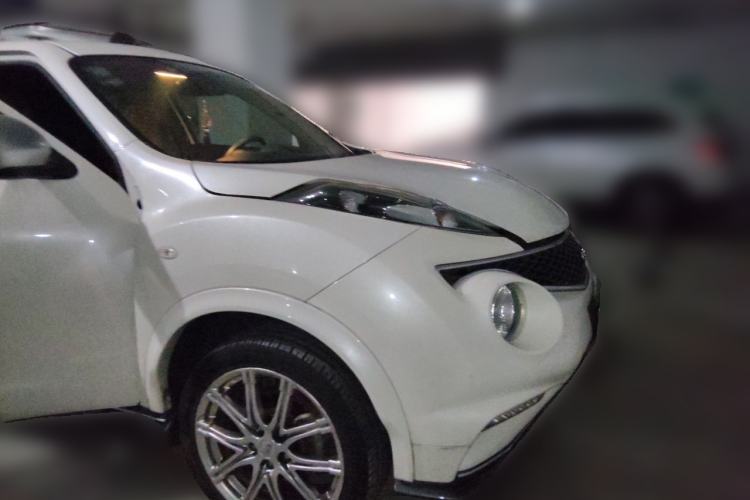 Used Infiniti ESQ 2014 1.6L Spontaneous Edition Front Right 45 Deg